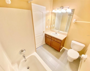 4956 Waterside Pointe Circle - Photo Thumbnail 19