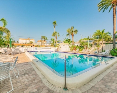 661 Poinsettia Avenue - Photo Thumbnail 25