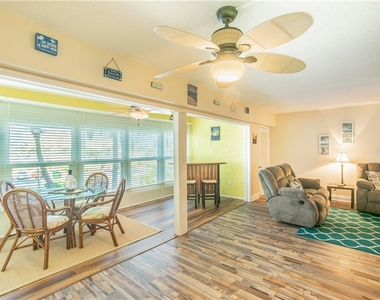 661 Poinsettia Avenue - Photo Thumbnail 6