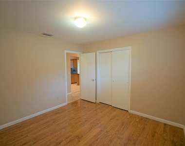 3306 Lacewood Road - Photo Thumbnail 14