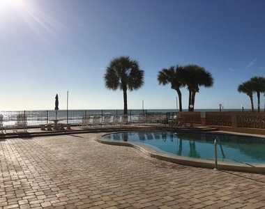 16330 Gulf Boulevard - Photo Thumbnail 17