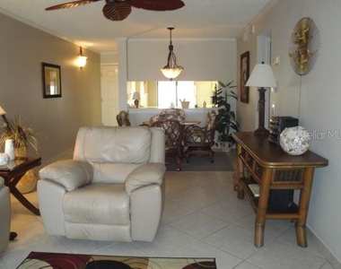 6365 Bahia Del Mar Boulevard - Photo Thumbnail 5