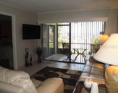 6365 Bahia Del Mar Boulevard - Photo Thumbnail 6