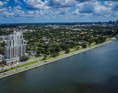 2109 Bayshore Boulevard - Photo Thumbnail 27