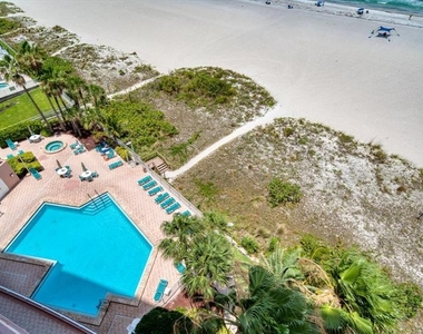 1340 Gulf Boulevard - Photo Thumbnail 12