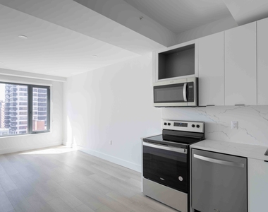 215 East 124th Street - Photo Thumbnail 17