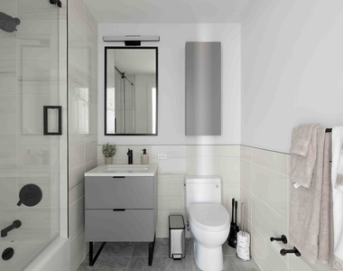 215 East 124th Street - Photo Thumbnail 10