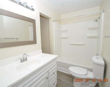 718 Oak Street Sw - Photo Thumbnail 27