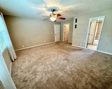 10908 W Elbow Drive - Photo Thumbnail 24