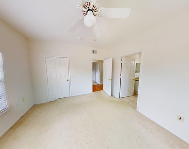 211 Longview Avenue - Photo Thumbnail 11