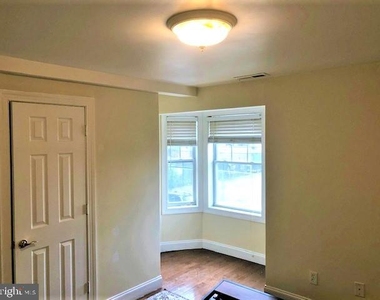 534 N Front Street - Photo Thumbnail 2