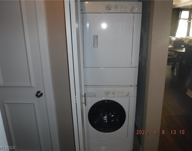 230 E Flamingo Road - Photo Thumbnail 18