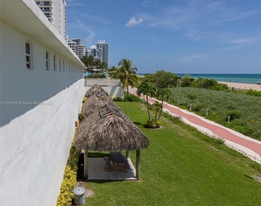 5601 Collins Ave - Photo Thumbnail 43