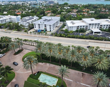 10275 Collins Ave - Photo Thumbnail 14