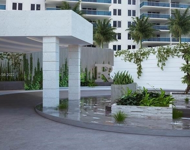 2301 Collins Ave - Photo Thumbnail 28