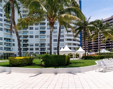 5161 Collins Ave - Photo Thumbnail 45