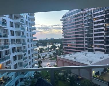 5161 Collins Ave - Photo Thumbnail 27