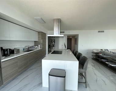 330 Sunny Isles Blvd - Photo Thumbnail 35