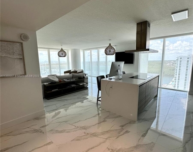 330 Sunny Isles Blvd - Photo Thumbnail 15