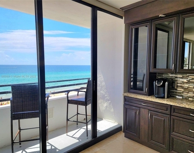 3505 S Ocean Dr - Photo Thumbnail 2