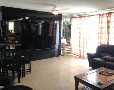 3505 S Ocean Dr - Photo Thumbnail 6