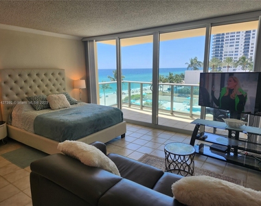 2501 S Ocean Dr - Photo Thumbnail 17