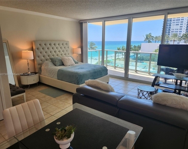 2501 S Ocean Dr - Photo Thumbnail 31