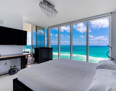 16699 Collins Ave - Photo Thumbnail 2