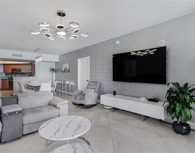 16699 Collins Ave - Photo Thumbnail 8