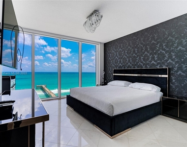 16699 Collins Ave - Photo Thumbnail 0