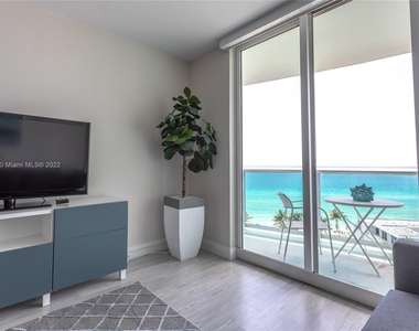 3901 S Ocean Dr - Photo Thumbnail 5