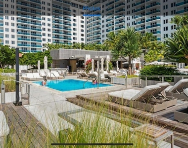 2301 Collins Ave - Photo Thumbnail 22