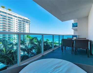 2301 Collins Ave - Photo Thumbnail 8