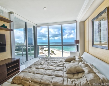 18201 Collins Ave - Photo Thumbnail 4