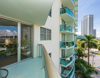 3801 S Ocean Dr - Photo Thumbnail 5