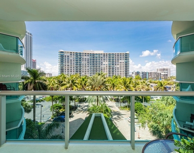 3801 S Ocean Dr - Photo Thumbnail 6