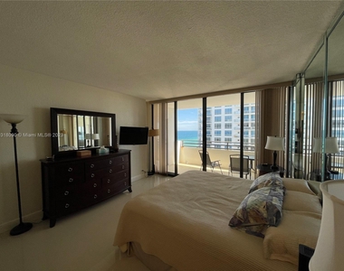 3505 S Ocean Dr - Photo Thumbnail 4