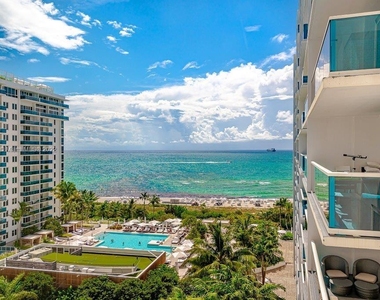 2301 Collins Ave - Photo Thumbnail 22