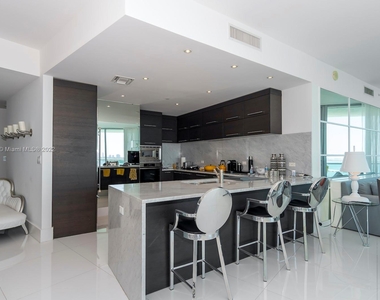 900 Biscayne Blvd - Photo Thumbnail 9