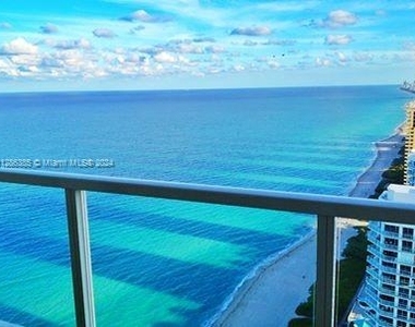 16699 Collins Ave - Photo Thumbnail 13