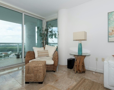 16500 Collins Ave - Photo Thumbnail 17