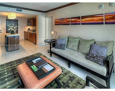 6801 Collins Ave - Photo Thumbnail 25