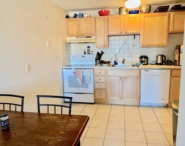 239 Kelton St - Photo Thumbnail 3