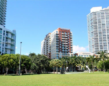 2001 Biscayne Bl - Photo Thumbnail 26