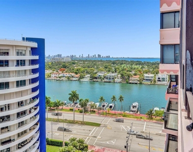 5225 Collins Ave - Photo Thumbnail 29