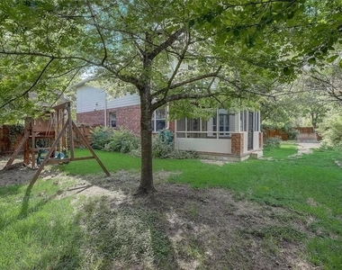 9220  Ovalla Dr - Photo Thumbnail 19