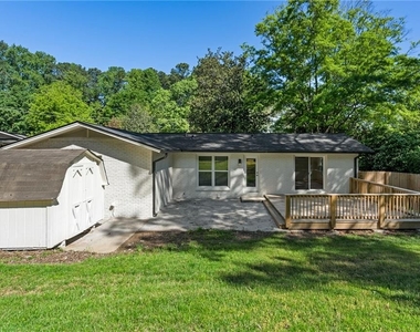 3683 Admiral Drive - Photo Thumbnail 18