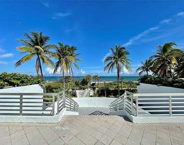 5151 Ne Collins Ave - Photo Thumbnail 3