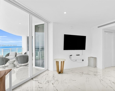 17375 Collins Ave - Photo Thumbnail 52