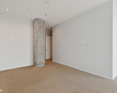 860 W Blackhawk Street - Photo Thumbnail 14